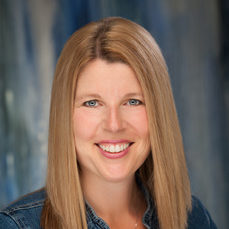 Pastor Jen Howat Portrait